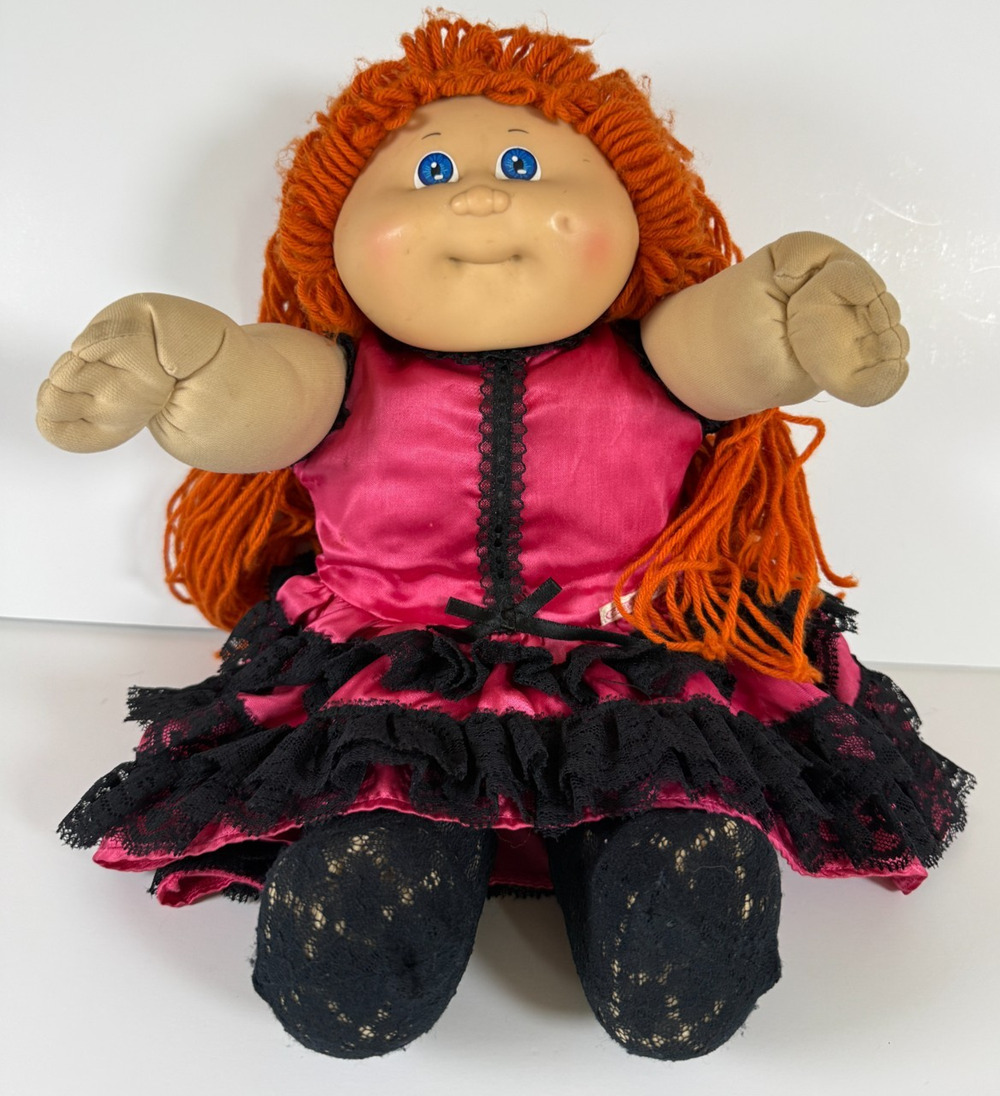 Vintage 1985 Cabbage Patch Kid Coleco Red Hair Blue Eyes Xavier Roberts Signed